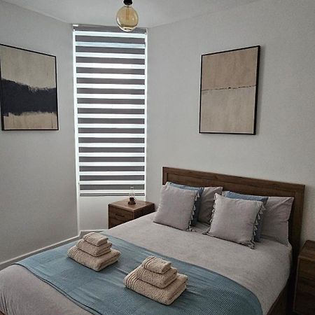 Tower Bridge Spacious King Bedroom With Extra Large Windows London Exterior foto