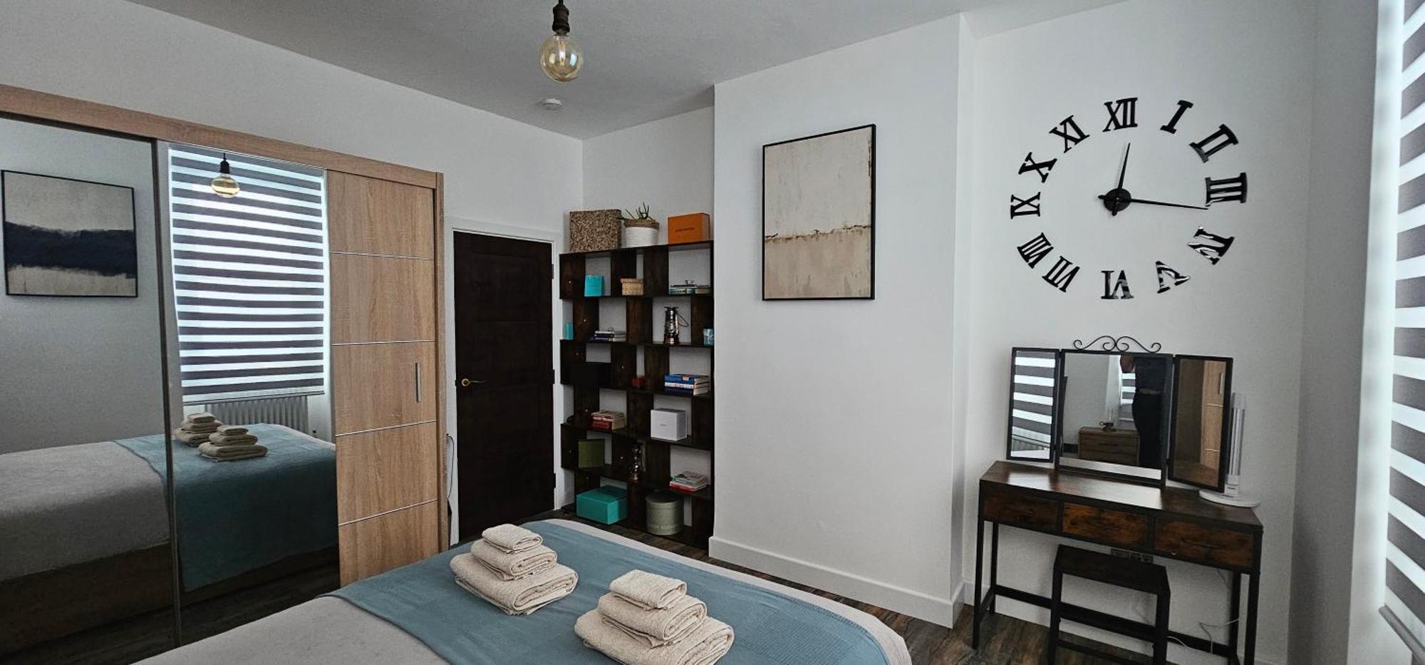 Tower Bridge Spacious King Bedroom With Extra Large Windows London Exterior foto