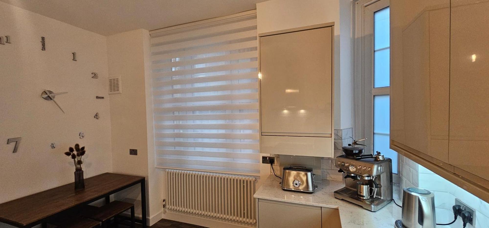 Tower Bridge Spacious King Bedroom With Extra Large Windows London Exterior foto